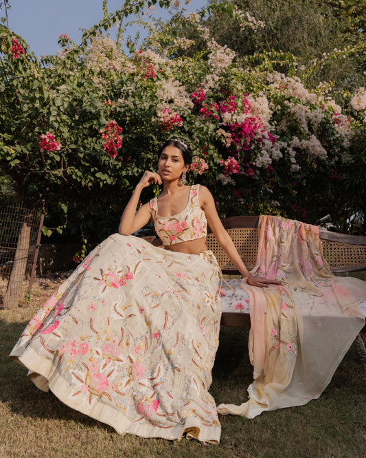 Aabo Taab Lehenga